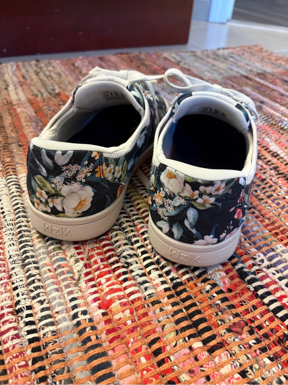Kizik Irvine Floral Sneakers - Picture 2 of 7